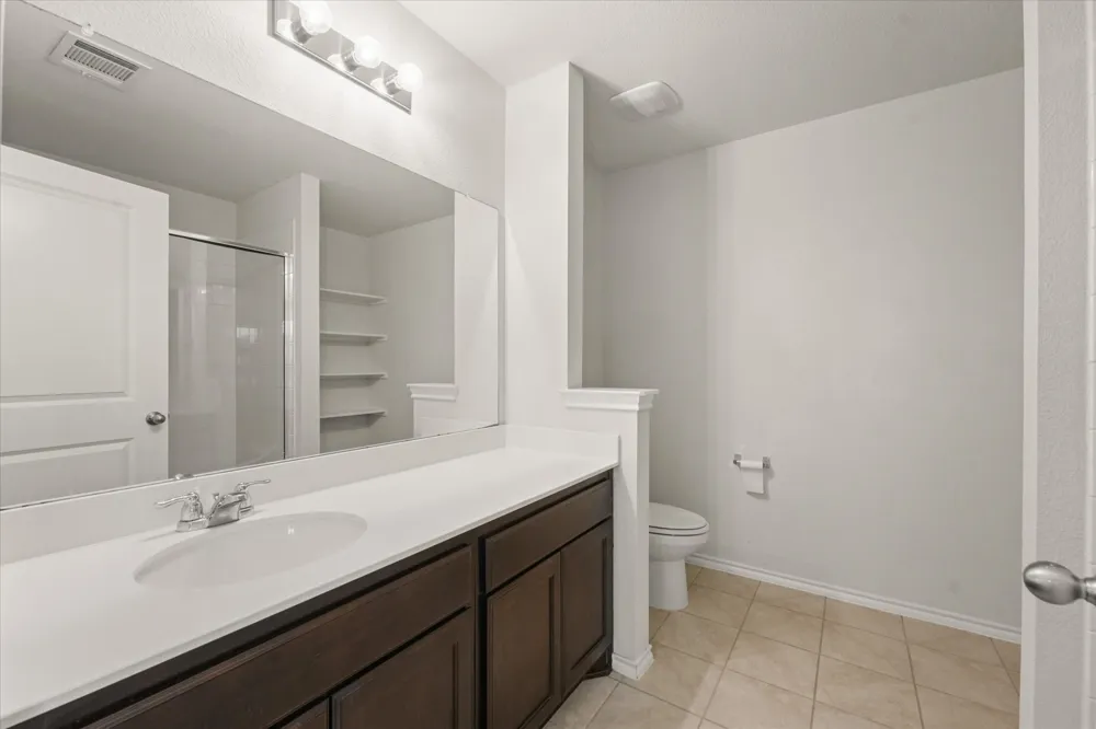 516 Clearlake Drive Waxahachie, TX 75165