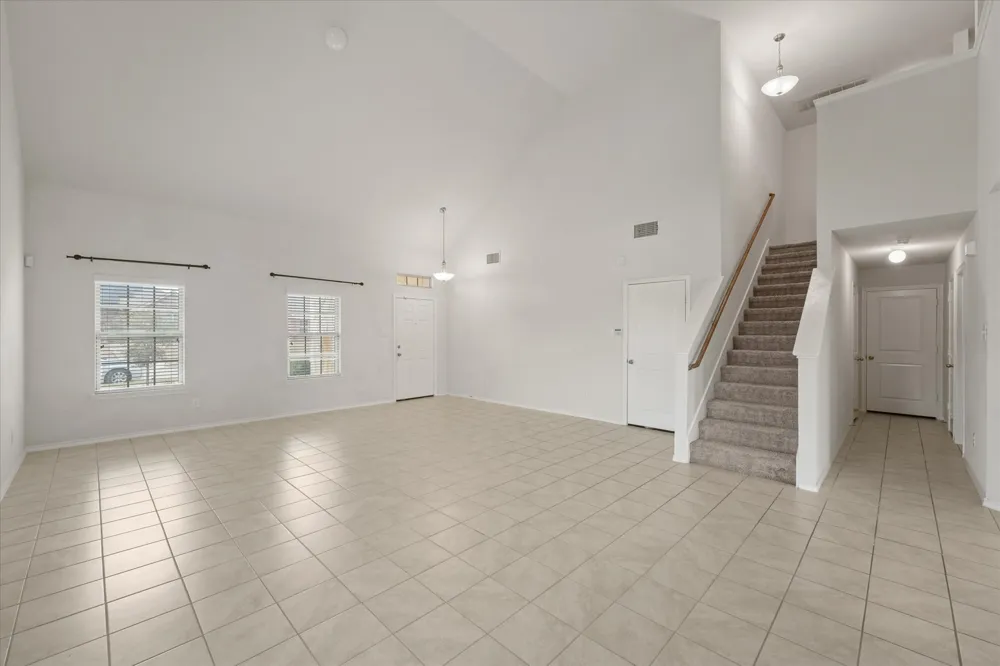 516 Clearlake Drive Waxahachie, TX 75165