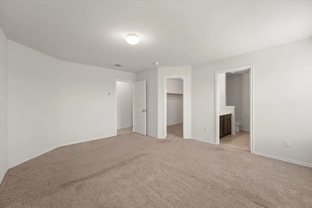 516 Clearlake Drive Waxahachie, TX 75165