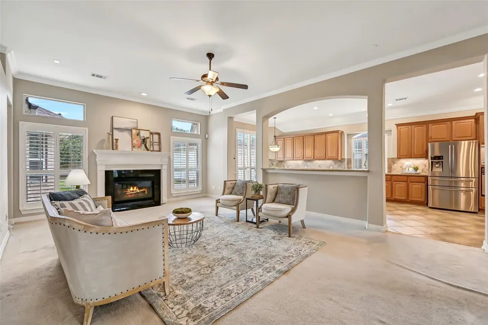 1813 Sandy Lake Drive Friendswood, TX 77546