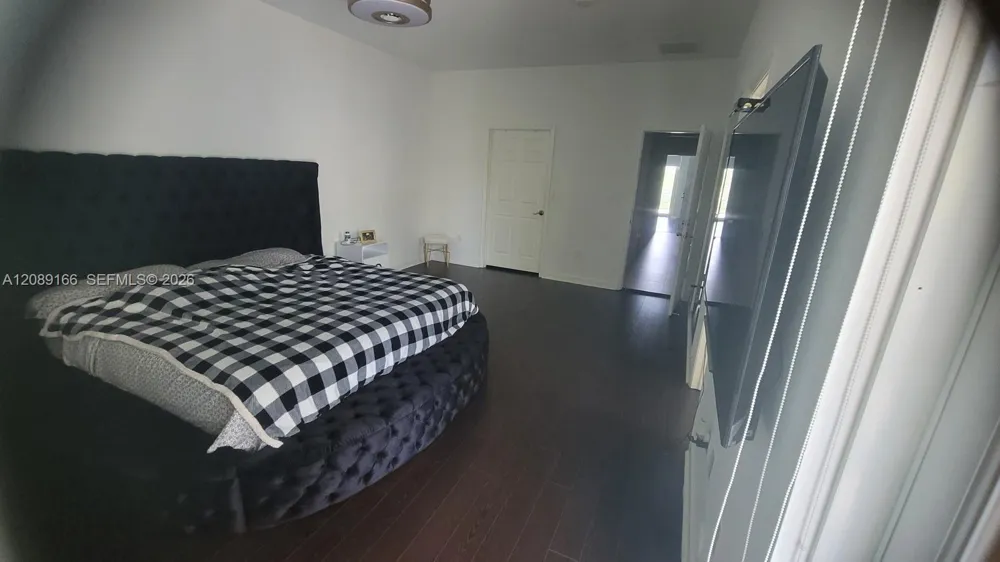 7414 NW 107th Ct Doral, FL 33178