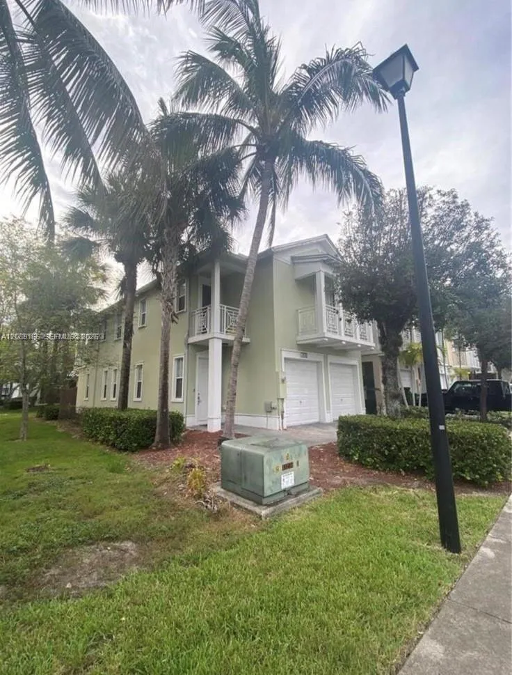 7414 NW 107th Ct Doral, FL 33178