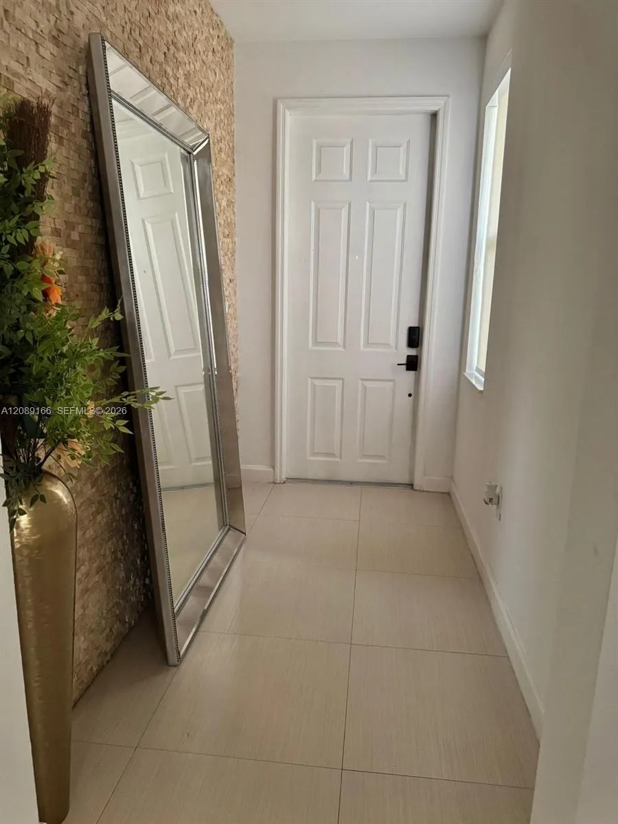 7414 NW 107th Ct Doral, FL 33178