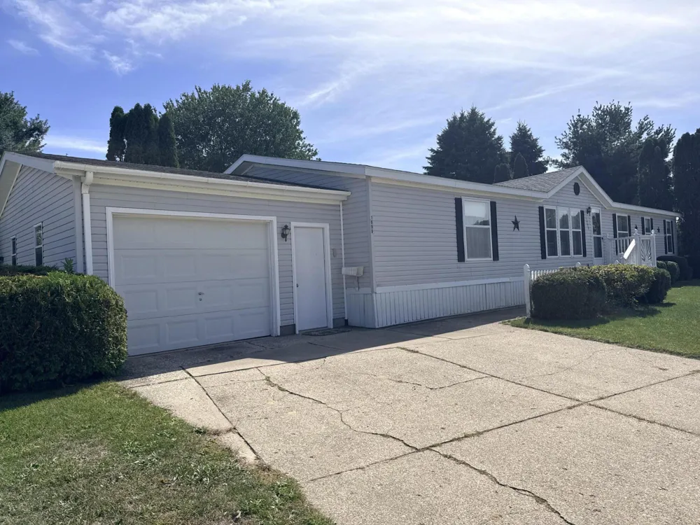 1990 Ironwood West Court Muskegon, MI 49442