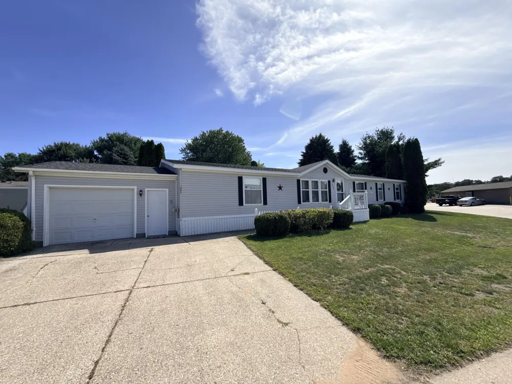 1990 Ironwood West Court Muskegon, MI 49442