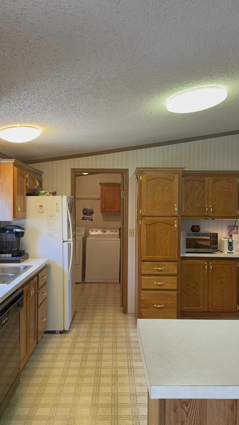 1990 Ironwood West Court Muskegon, MI 49442