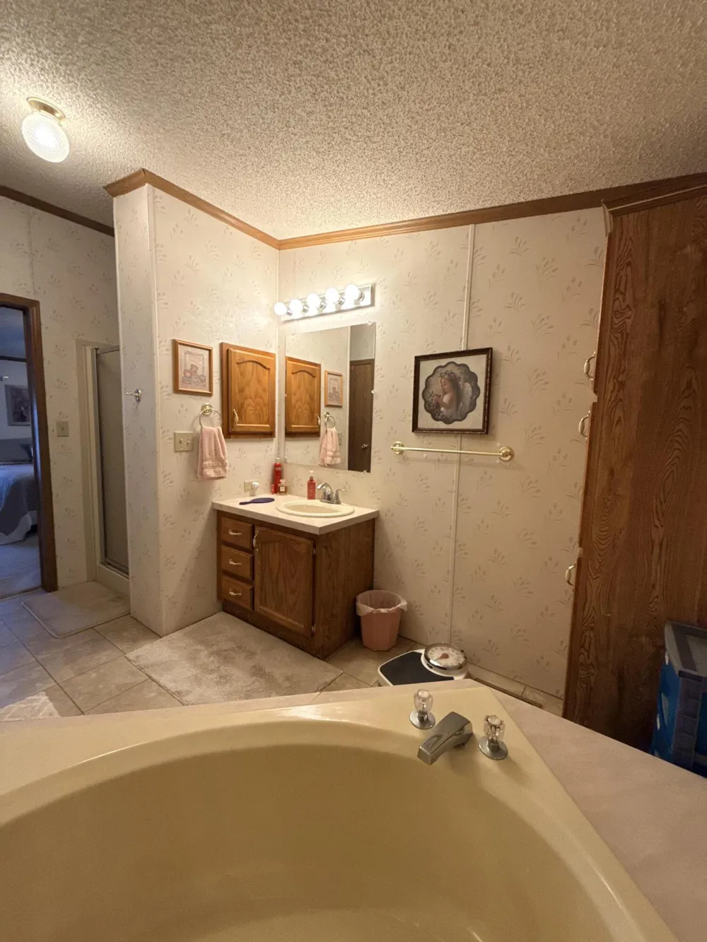 1990 Ironwood West Court Muskegon, MI 49442