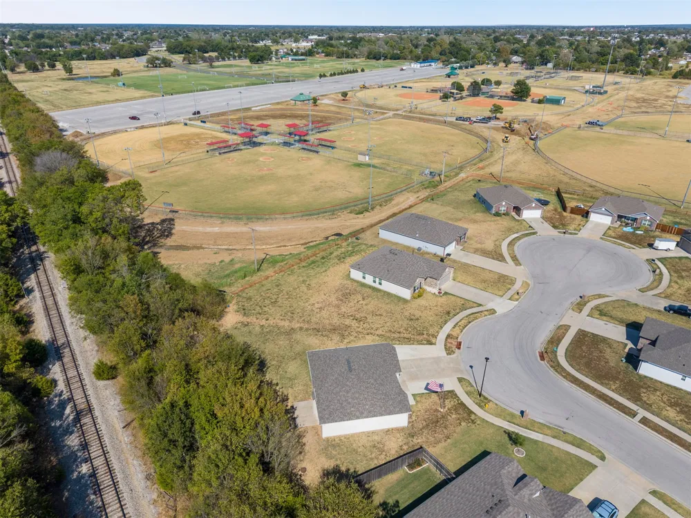 11008 100th East Avenue Owasso, OK 74055