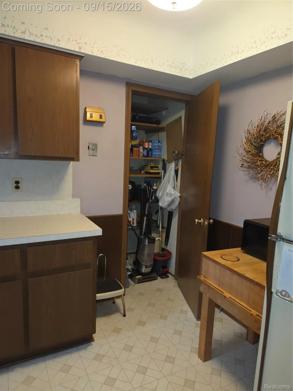 37347 Ruth Drive Sterling Heights City, MI 48312