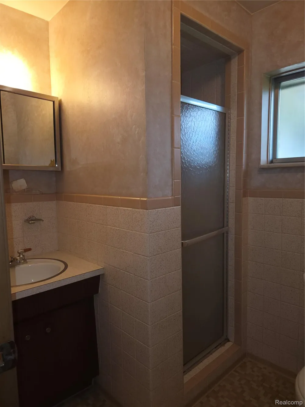 37347 Ruth Drive Sterling Heights City, MI 48312