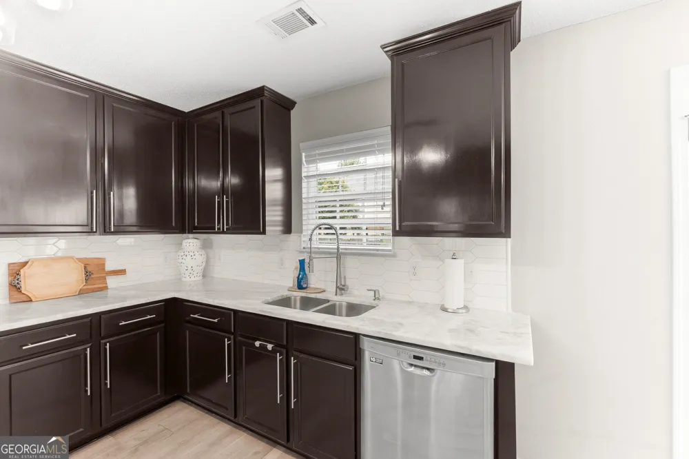 502 Timberwind DR Byron, GA 31008