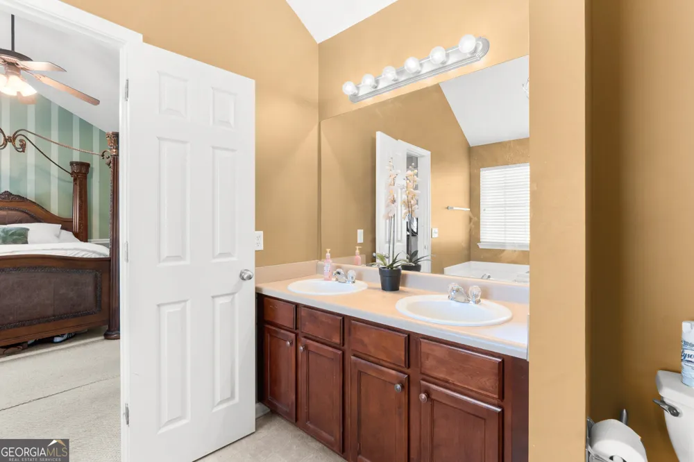 502 Timberwind DR Byron, GA 31008