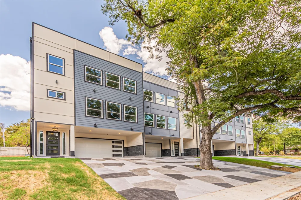 2376 Longhorn Street #C Dallas, TX 75228