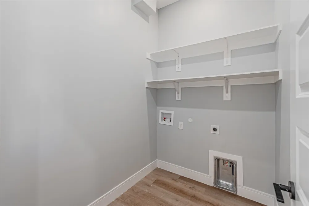 2376 Longhorn Street #C Dallas, TX 75228