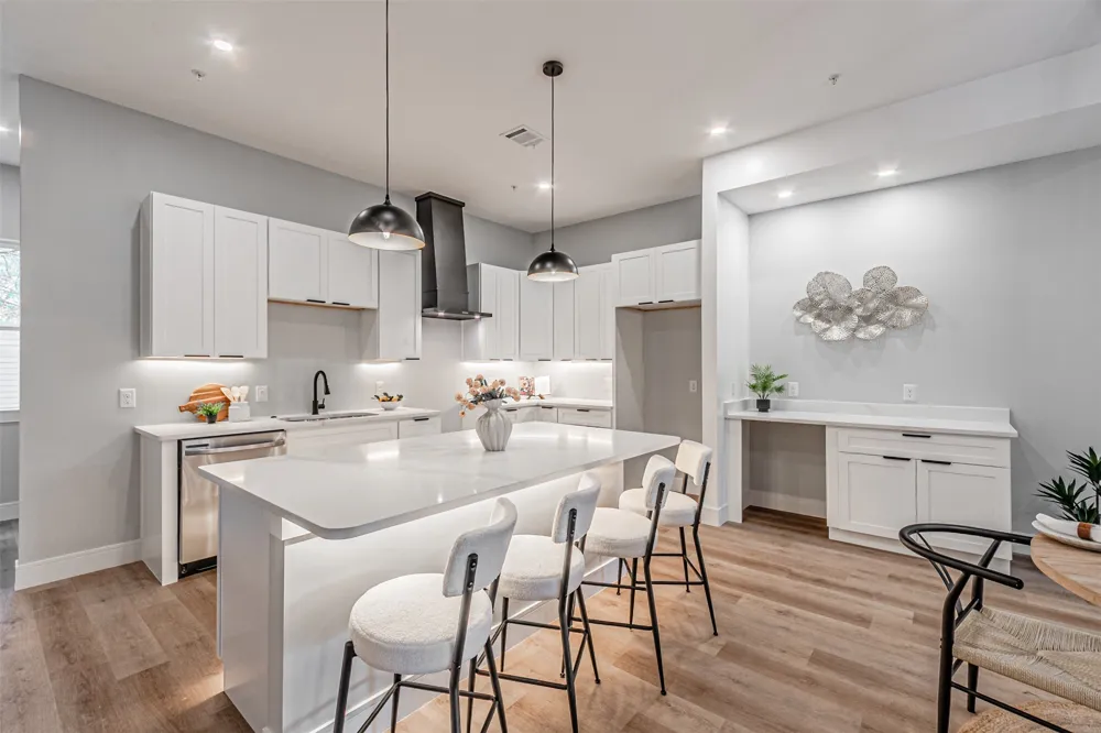 2376 Longhorn Street #C Dallas, TX 75228