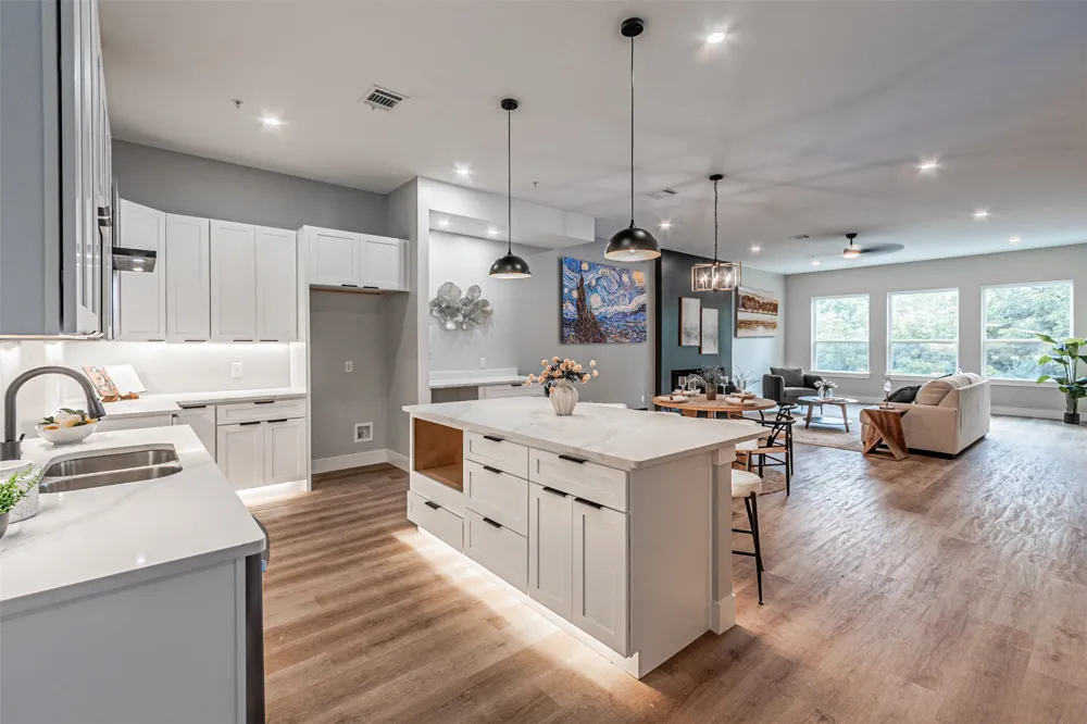 2376 Longhorn Street #C Dallas, TX 75228