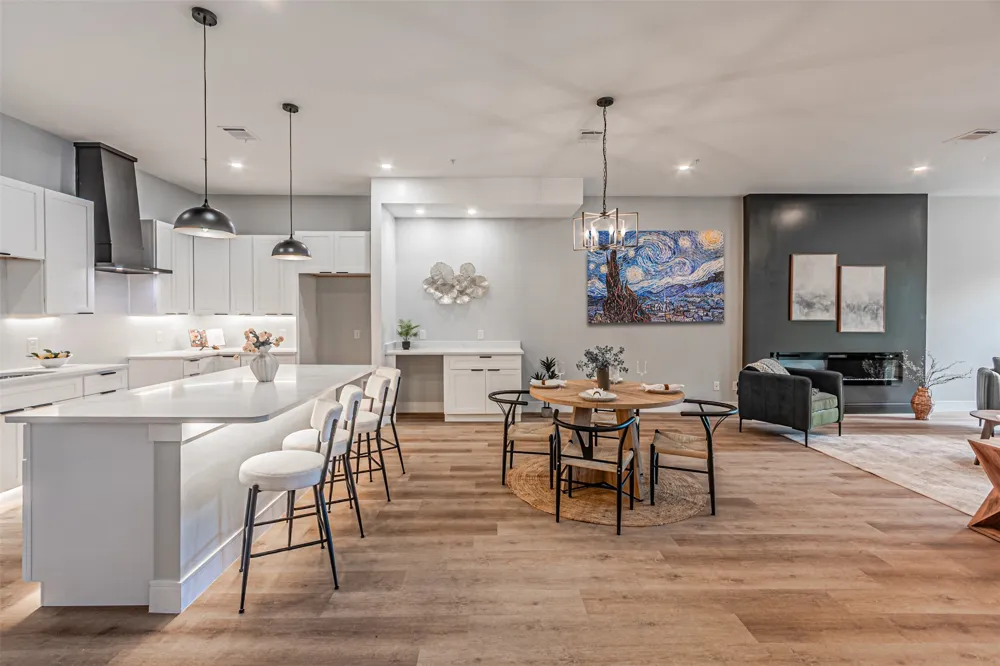2376 Longhorn Street #C Dallas, TX 75228