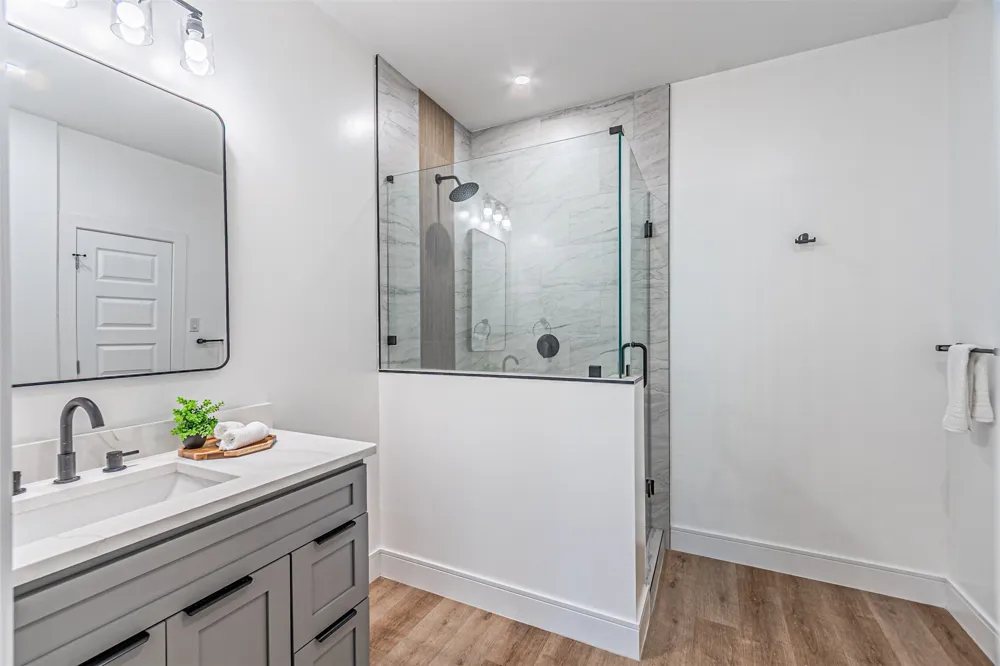 2376 Longhorn Street #C Dallas, TX 75228