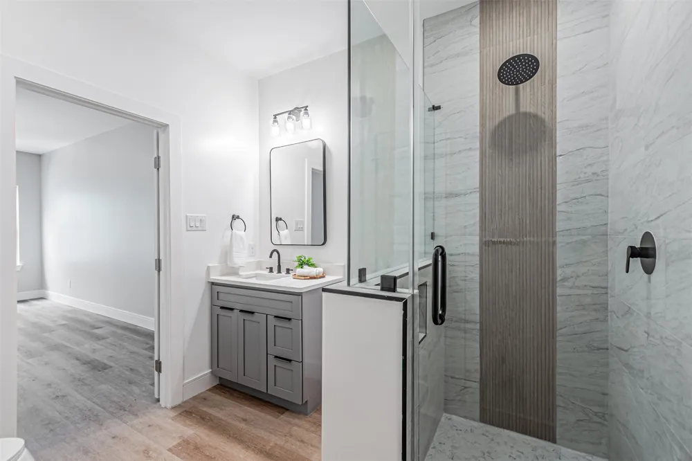 2376 Longhorn Street #C Dallas, TX 75228