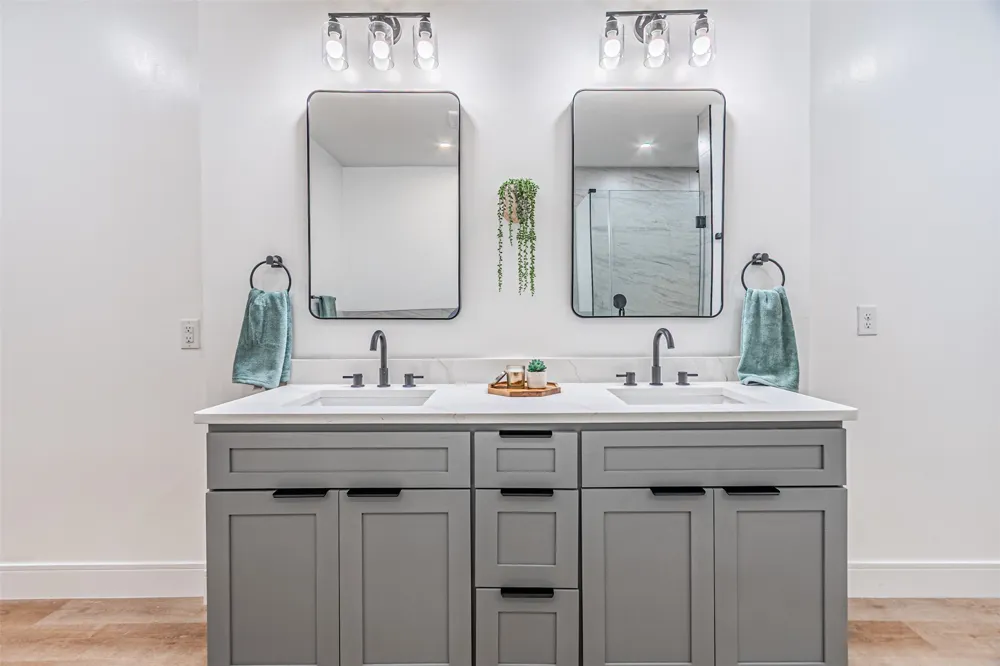 2376 Longhorn Street #C Dallas, TX 75228