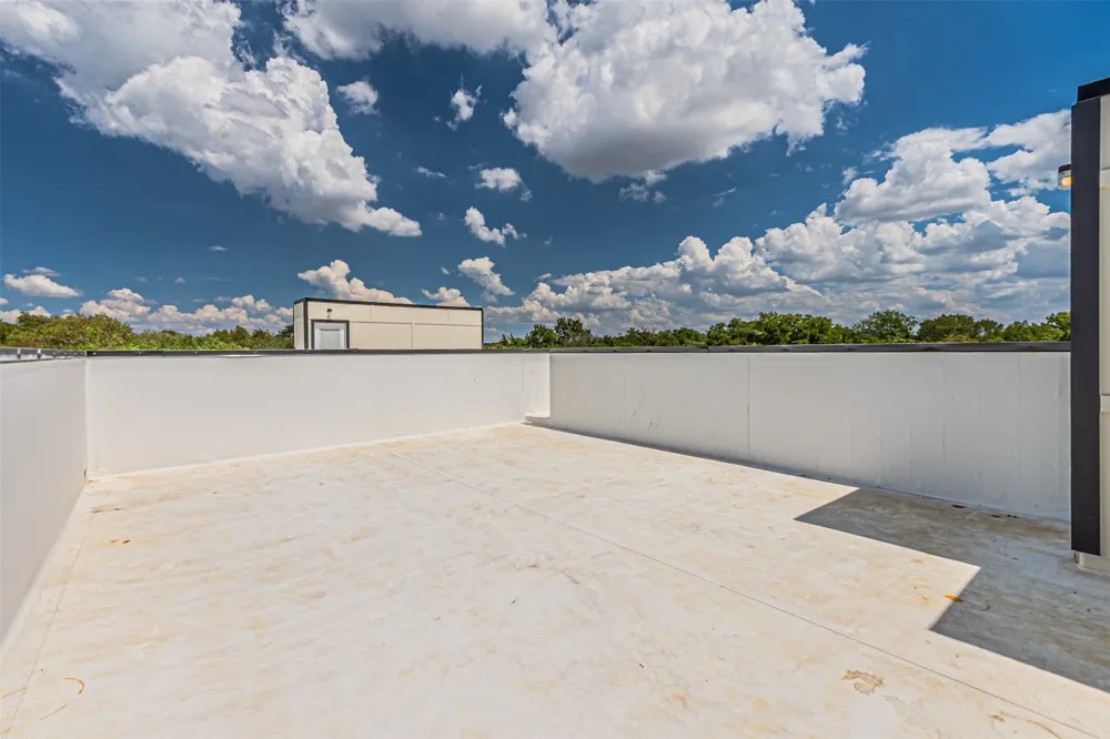 2376 Longhorn Street #C Dallas, TX 75228