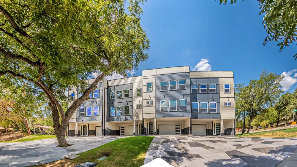2376 Longhorn Street #C Dallas, TX 75228