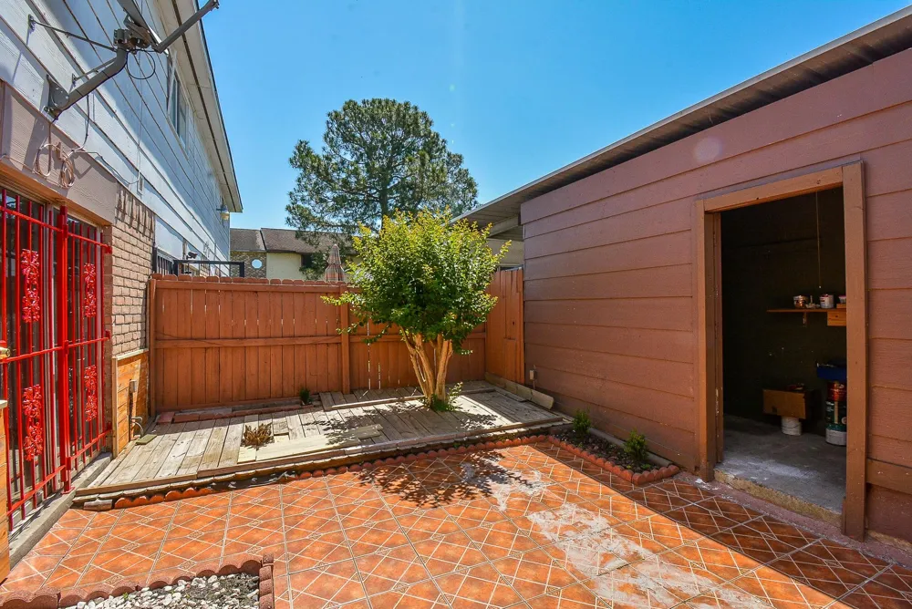 7047 Chasewood Drive Houston, TX 77489