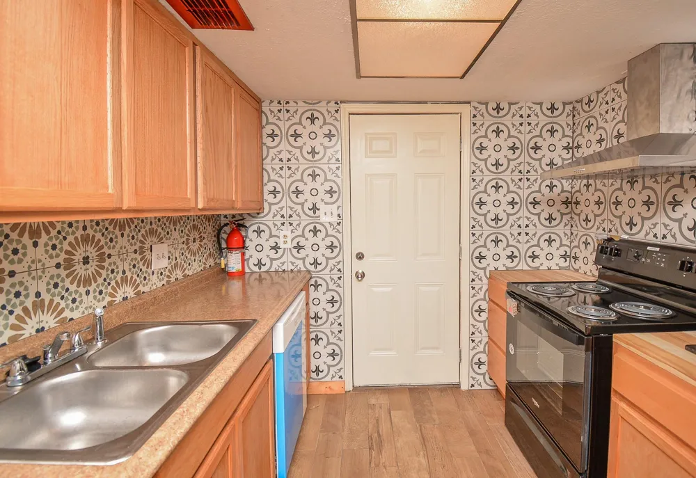 7047 Chasewood Drive Houston, TX 77489