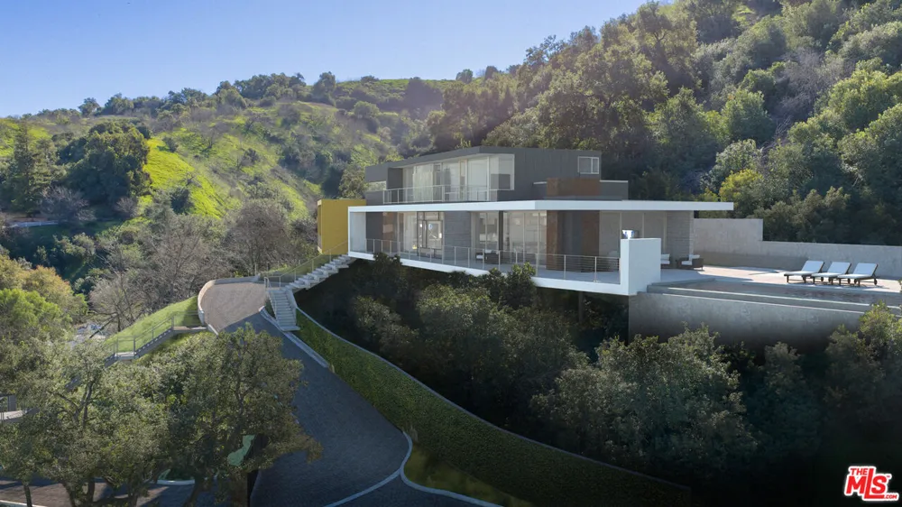 12340 Viewcrest Road Studio City, CA 91604