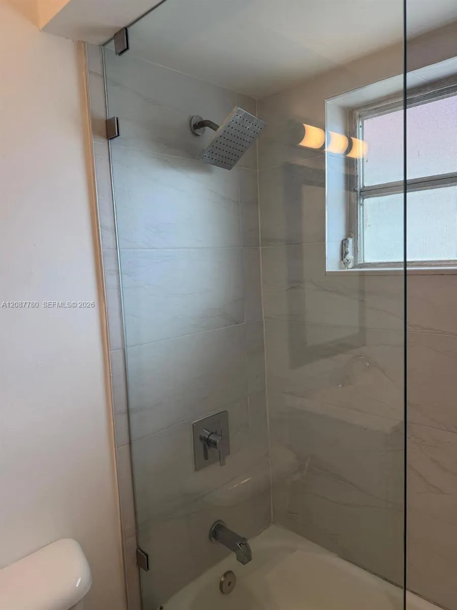 4169 SW 67 AVE #208 Davie, FL 33314