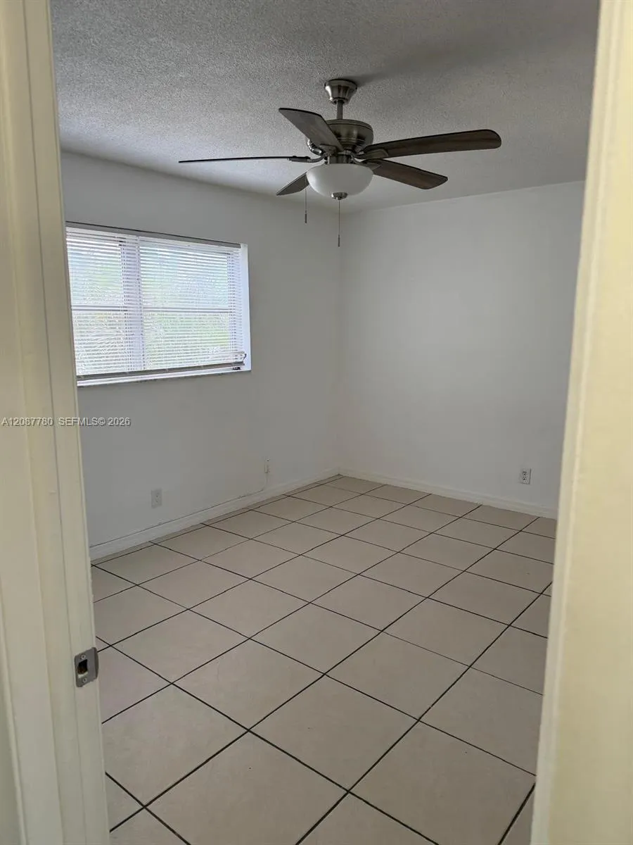 4169 SW 67 AVE #208 Davie, FL 33314