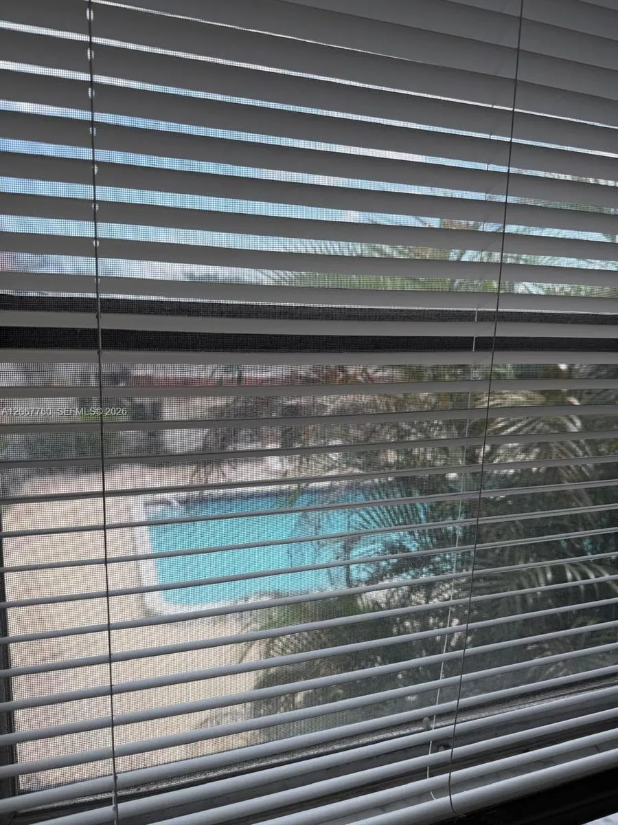 4169 SW 67 AVE #208 Davie, FL 33314