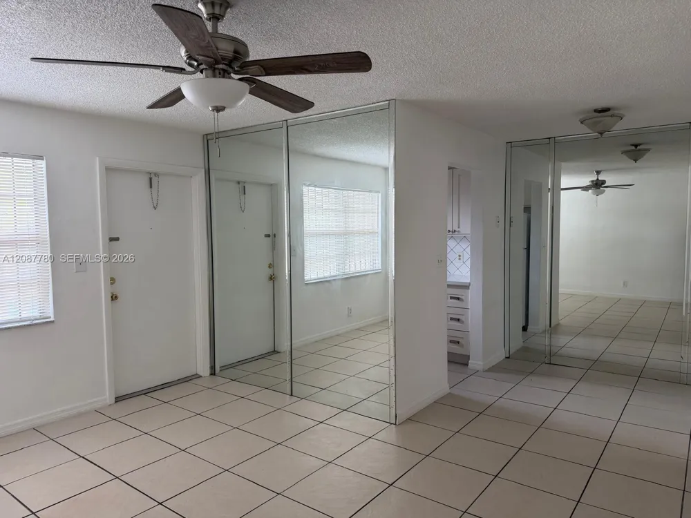 4169 SW 67 AVE #208 Davie, FL 33314