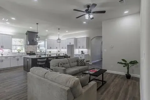 1336 E Fogg Street Fort Worth, TX 76115