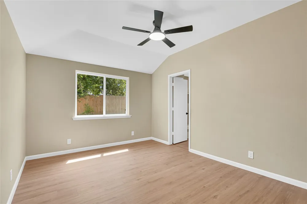 1428 Woodfern Drive Arlington, TX 76018