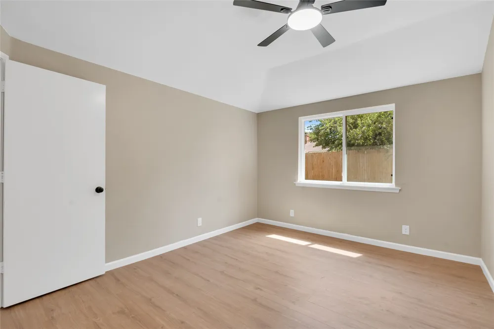 1428 Woodfern Drive Arlington, TX 76018