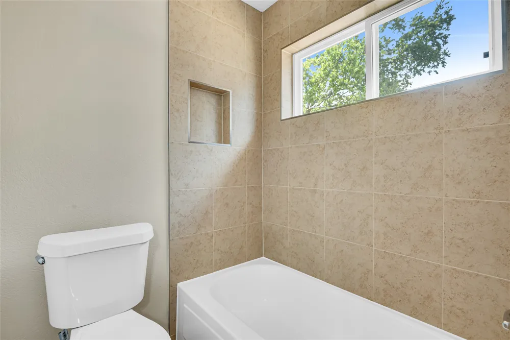 1428 Woodfern Drive Arlington, TX 76018