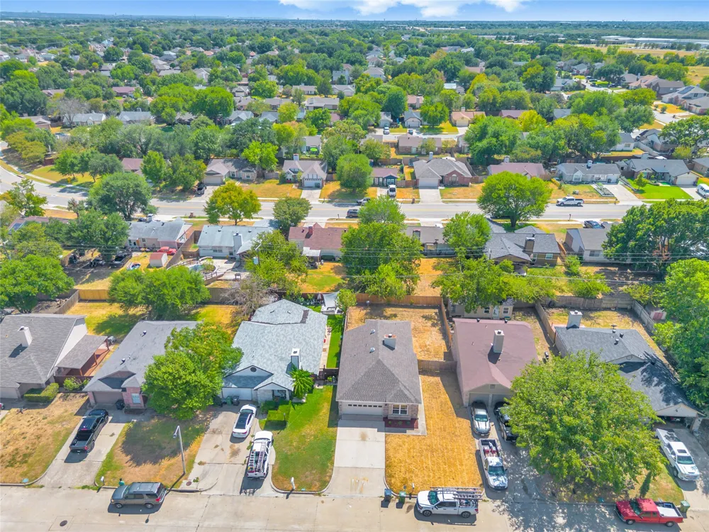 1428 Woodfern Drive Arlington, TX 76018