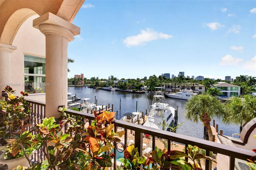25 Hendricks Isle #303 & 304 Fort Lauderdale, FL 33301