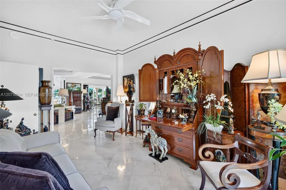 25 Hendricks Isle #303 & 304 Fort Lauderdale, FL 33301