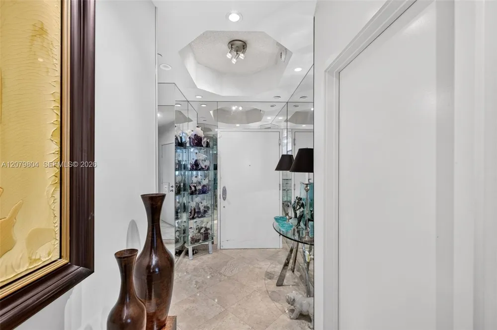 25 Hendricks Isle #303 & 304 Fort Lauderdale, FL 33301