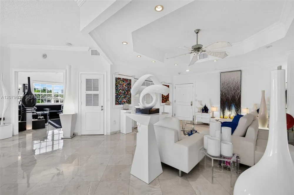 25 Hendricks Isle #303 & 304 Fort Lauderdale, FL 33301