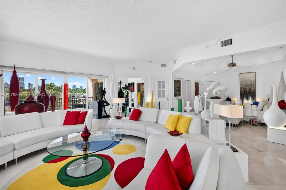 25 Hendricks Isle #303 & 304 Fort Lauderdale, FL 33301