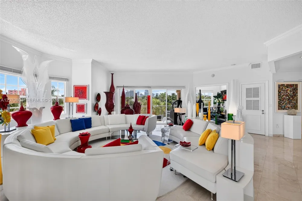 25 Hendricks Isle #303 & 304 Fort Lauderdale, FL 33301