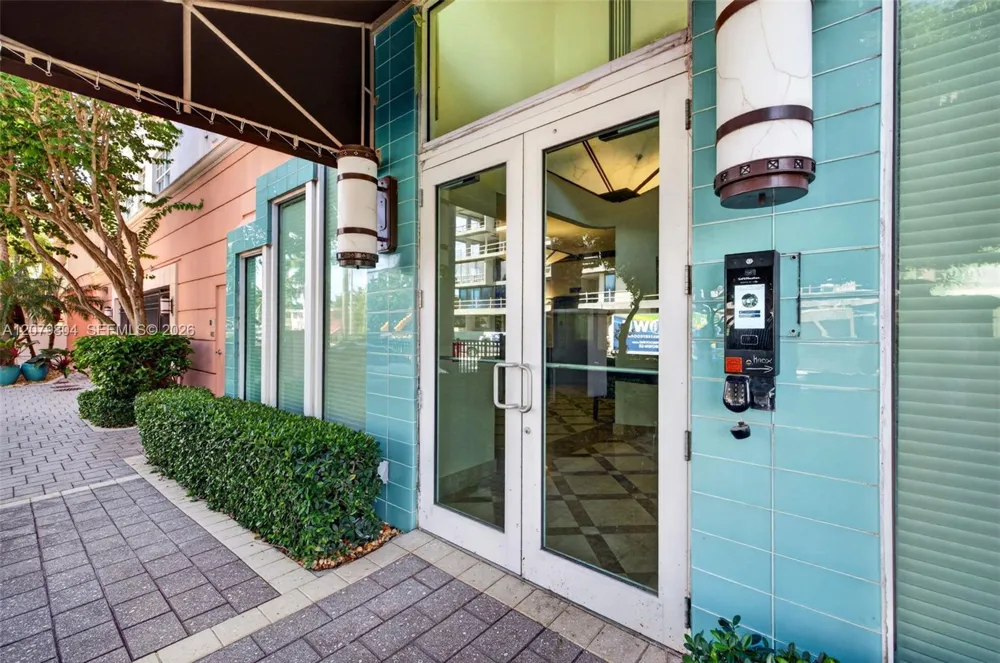 25 Hendricks Isle #303 & 304 Fort Lauderdale, FL 33301