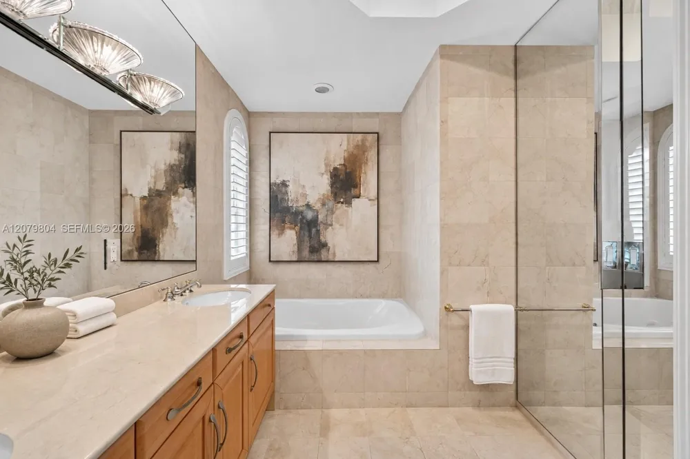 25 Hendricks Isle #303 & 304 Fort Lauderdale, FL 33301