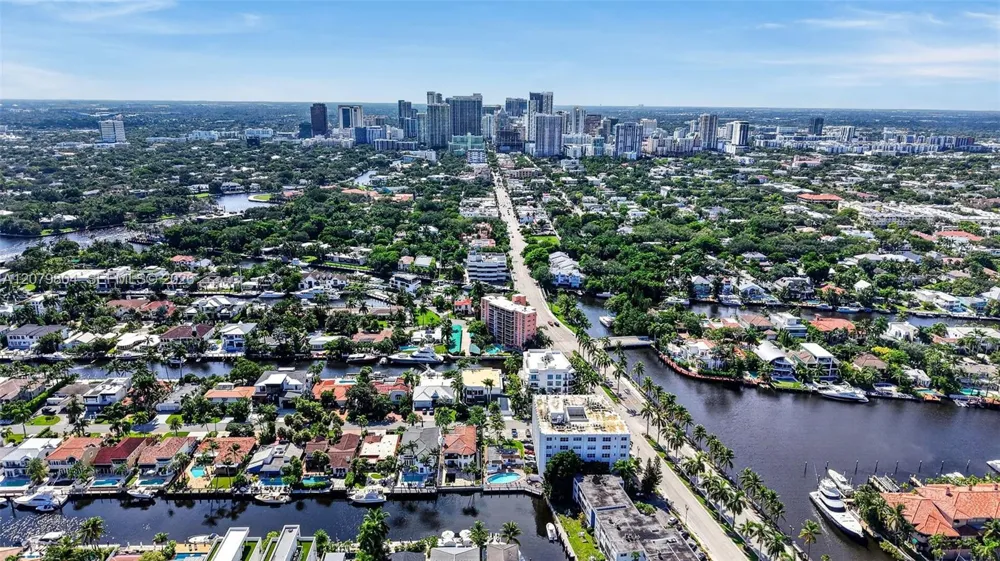 25 Hendricks Isle #303 & 304 Fort Lauderdale, FL 33301