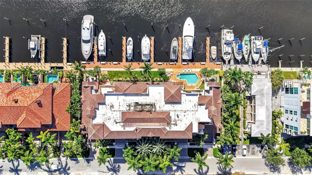 25 Hendricks Isle #303 & 304 Fort Lauderdale, FL 33301