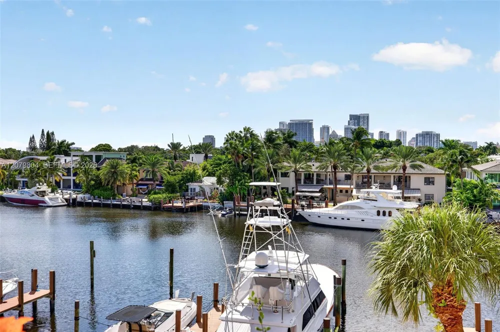 25 Hendricks Isle #303 & 304 Fort Lauderdale, FL 33301