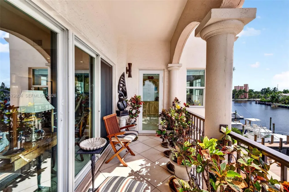 25 Hendricks Isle #303 & 304 Fort Lauderdale, FL 33301